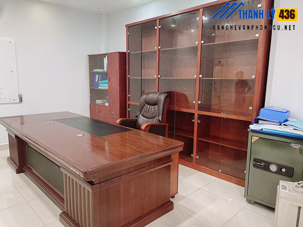 ban-ghe-van-phong-cu-gia-re-tai-TPHCM Dịch vụ thu mua, thanh lý bàn ghế văn phòng Quận 10  