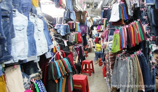 Dịch vụ thu mua, thanh lý bàn ghế văn phòng Quận 10 cho-do-cu-sai-gon-9 Dịch vụ thu mua, thanh lý bàn ghế văn phòng Quận 10